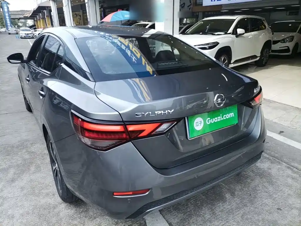 Sylphy 1.6 L XL CVT Joy