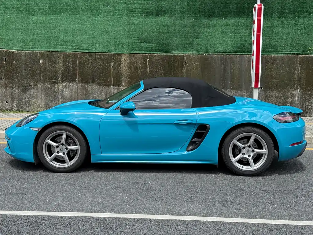 Porsche 718 Boxster 2.0 T