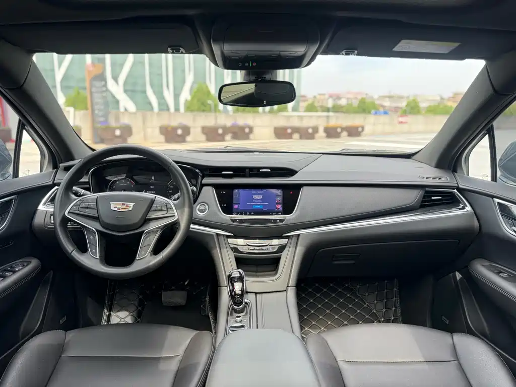 Cadillac XT5 2.0 T 2 WD Luxury