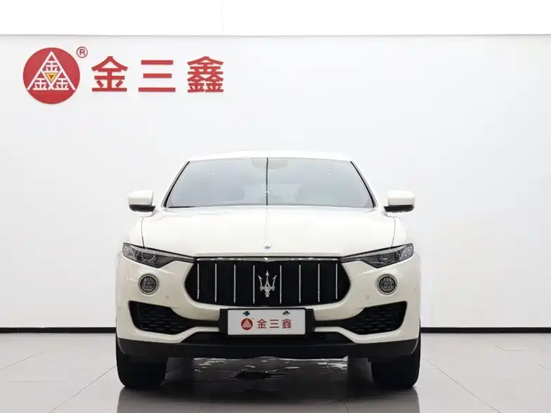 Levante 3.0 T Classic