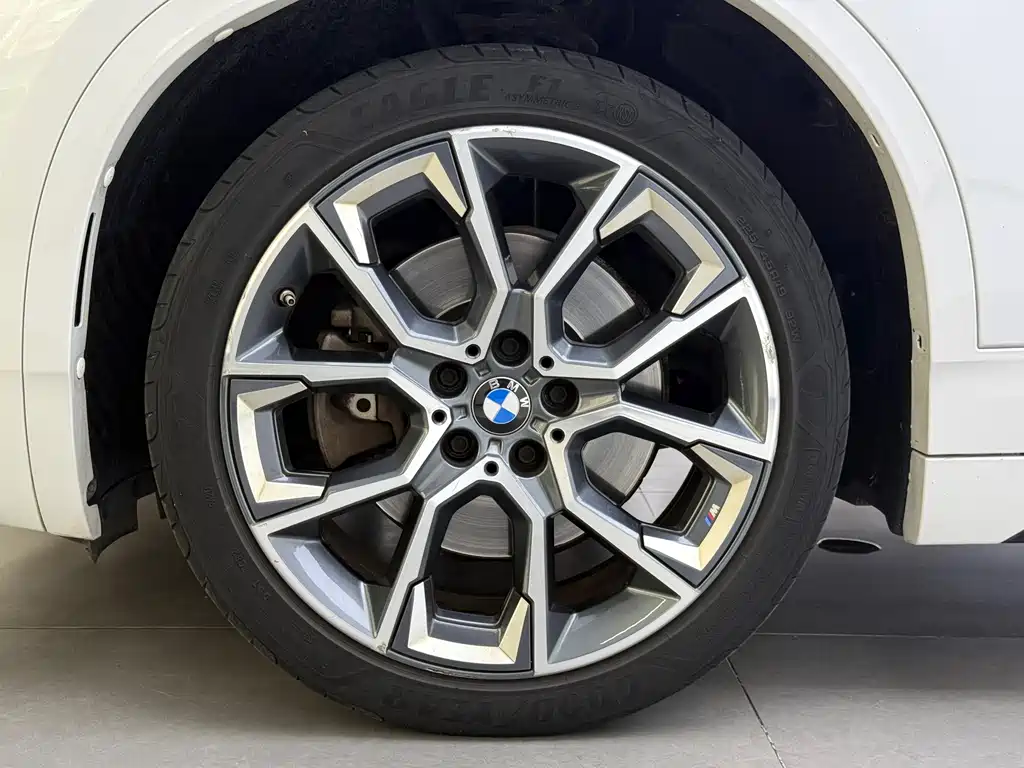 BMW X2 sDrive25 i Leading M Sport Package