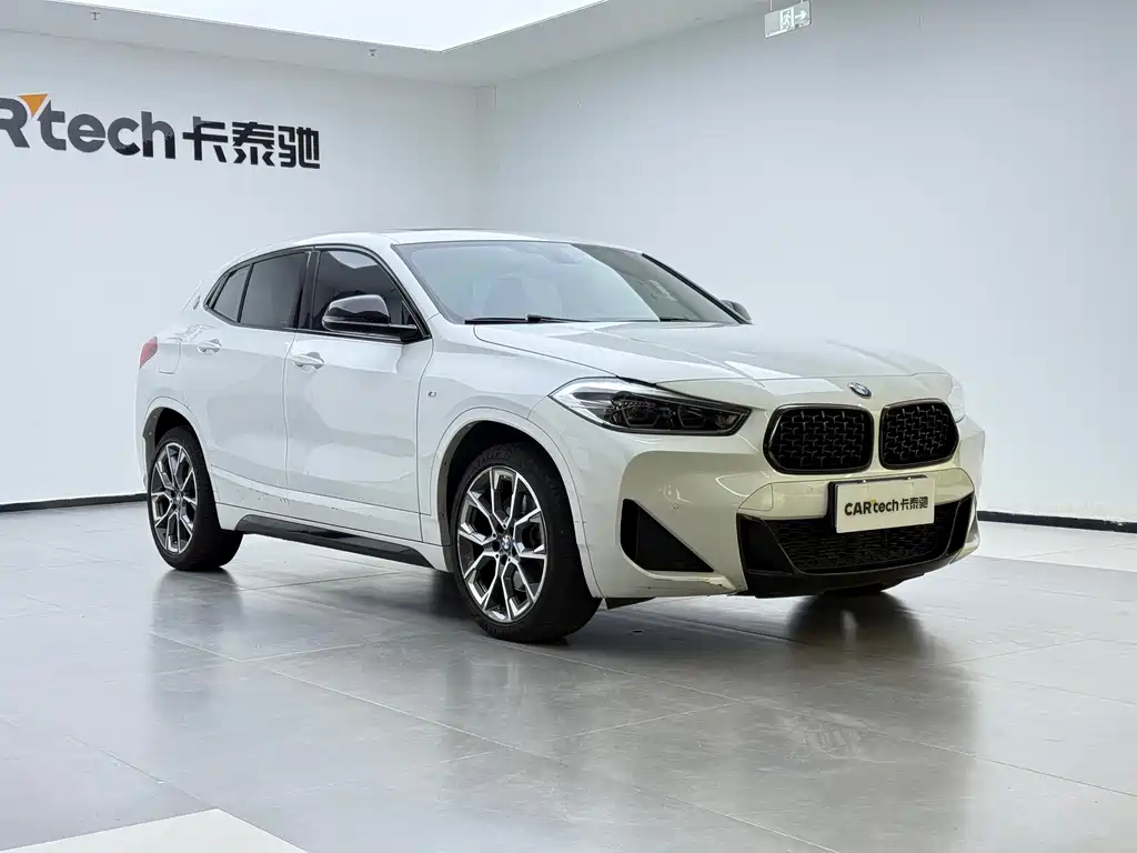 BMW X2 sDrive25 i Leading M Sport Package
