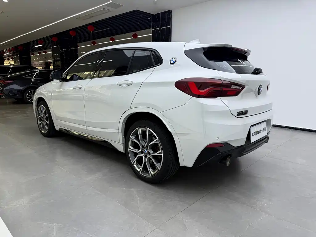 BMW X2 sDrive25 i Leading M Sport Package