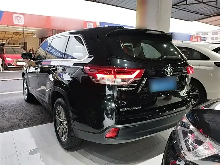 Toyota Highlander 2.0 T 4 WD Elite 7-seat