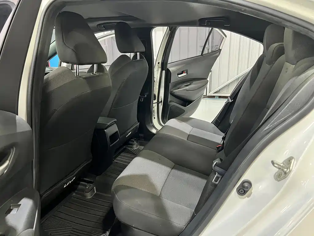 Levin Dual Engine 1.8 H E-CVT Luxury CN-V
