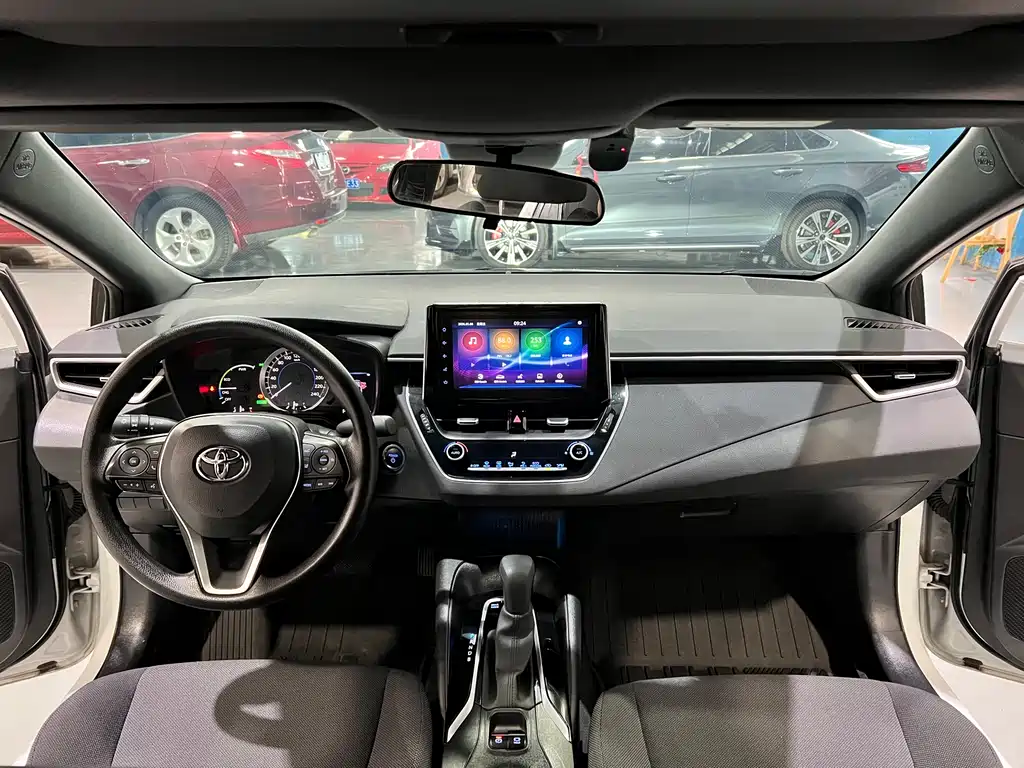 Levin Dual Engine 1.8 H E-CVT Luxury CN-V