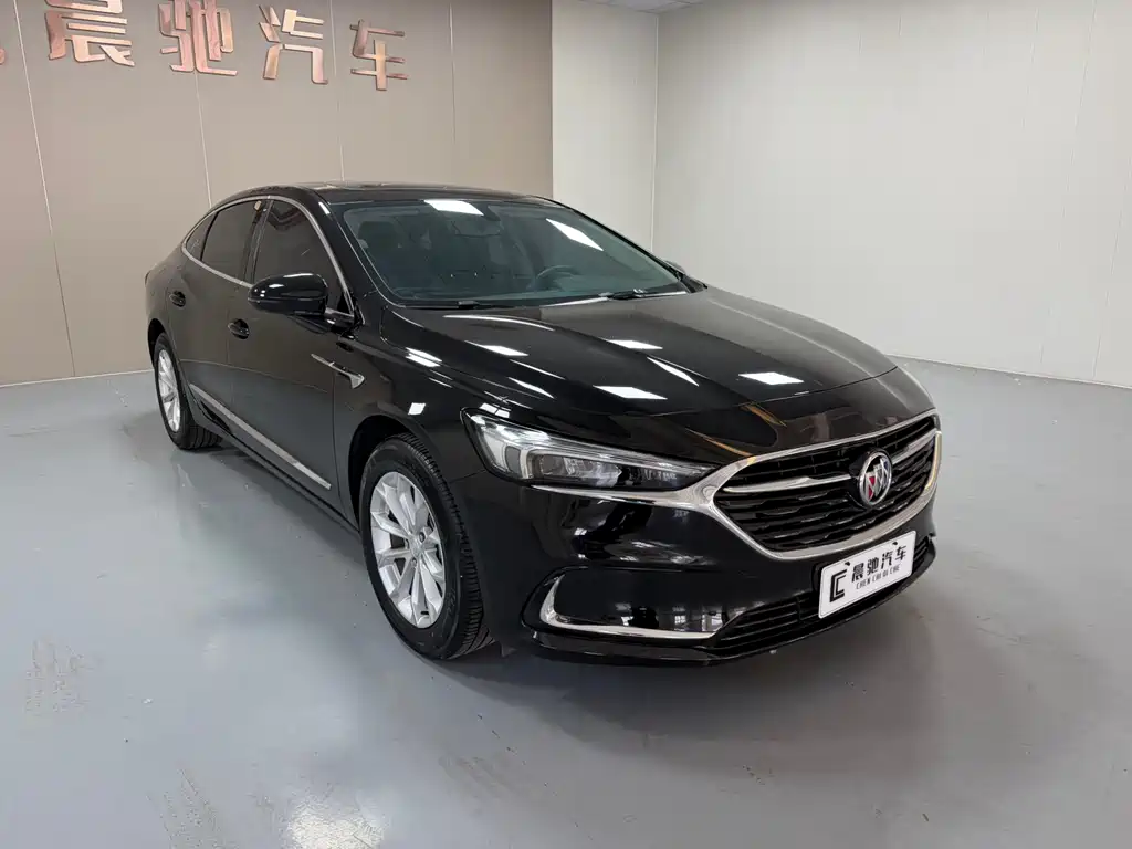 LaCrosse 552 T Luxury