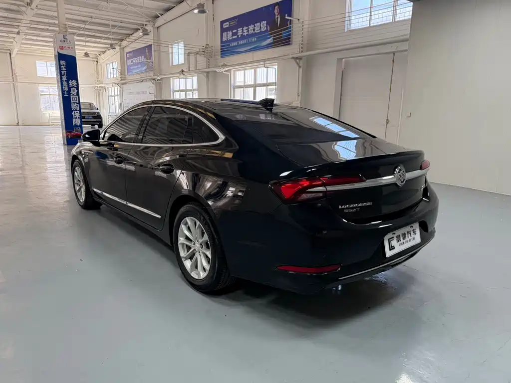 LaCrosse 552 T Luxury