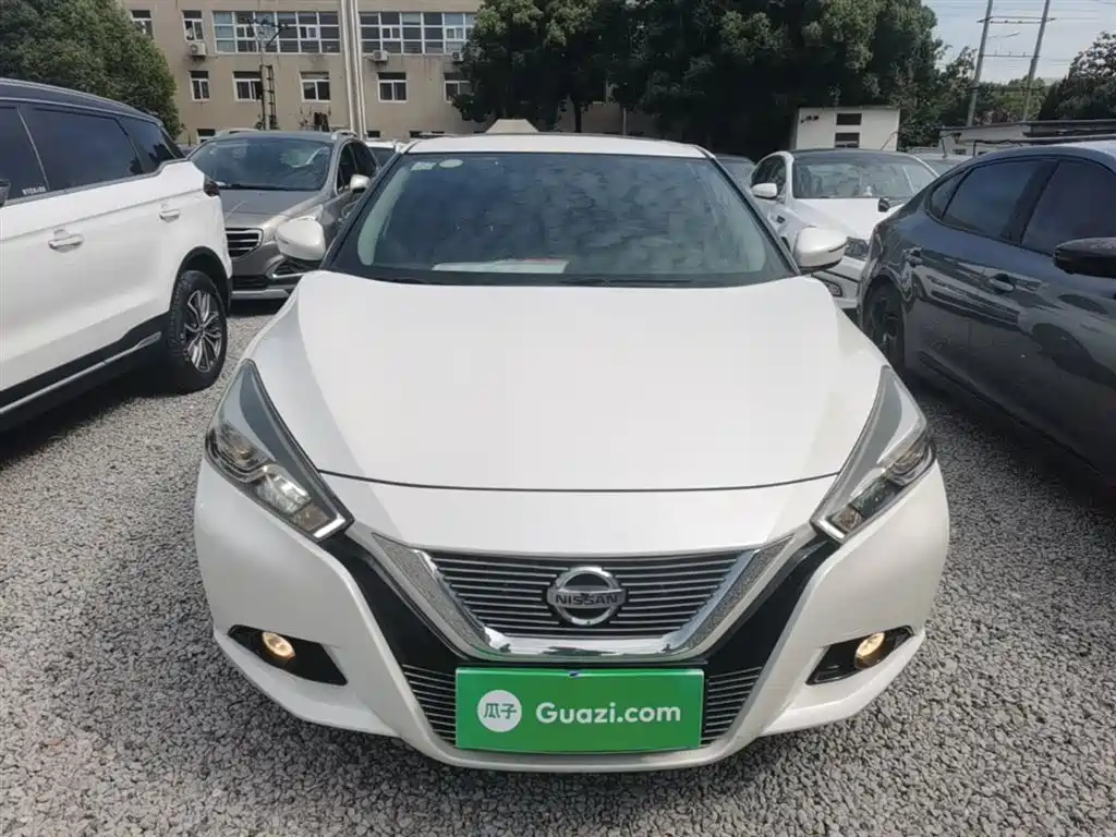 Lannia 1.6 L CVT Cool