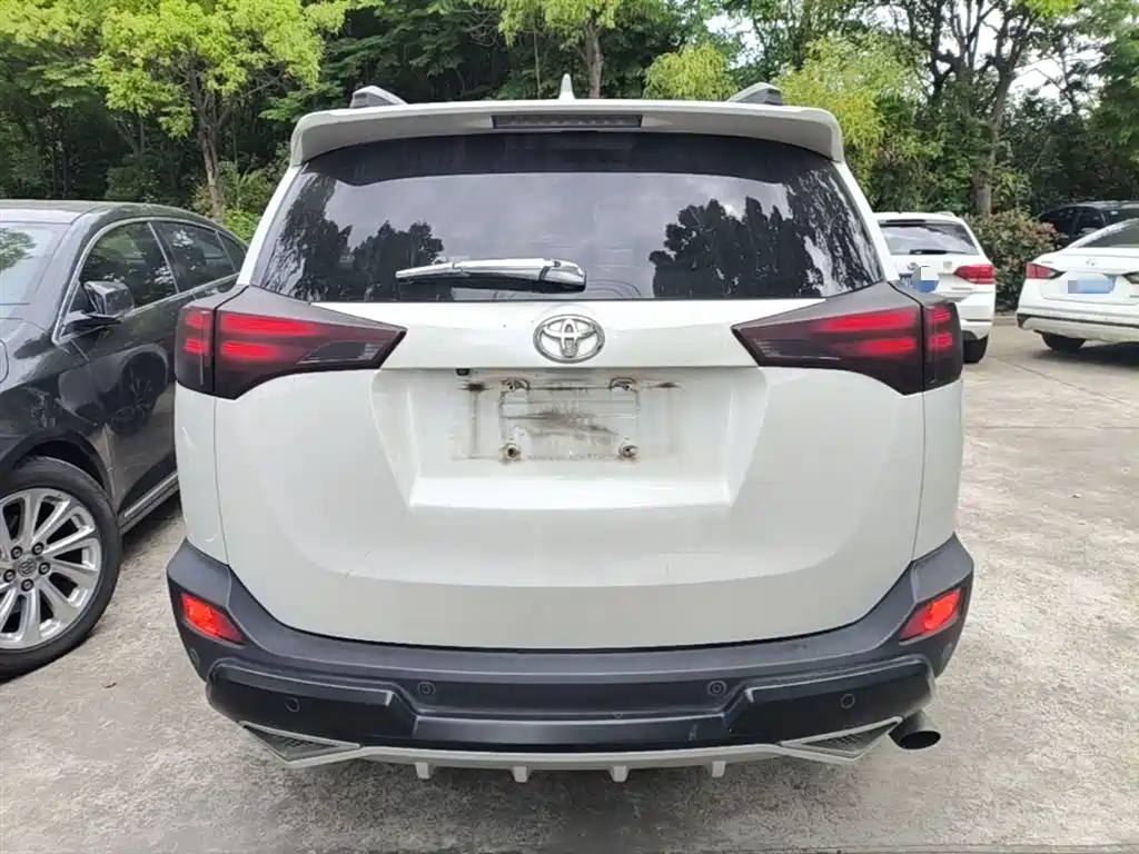 RAV4 2.5 L Auto 4 WD Elite