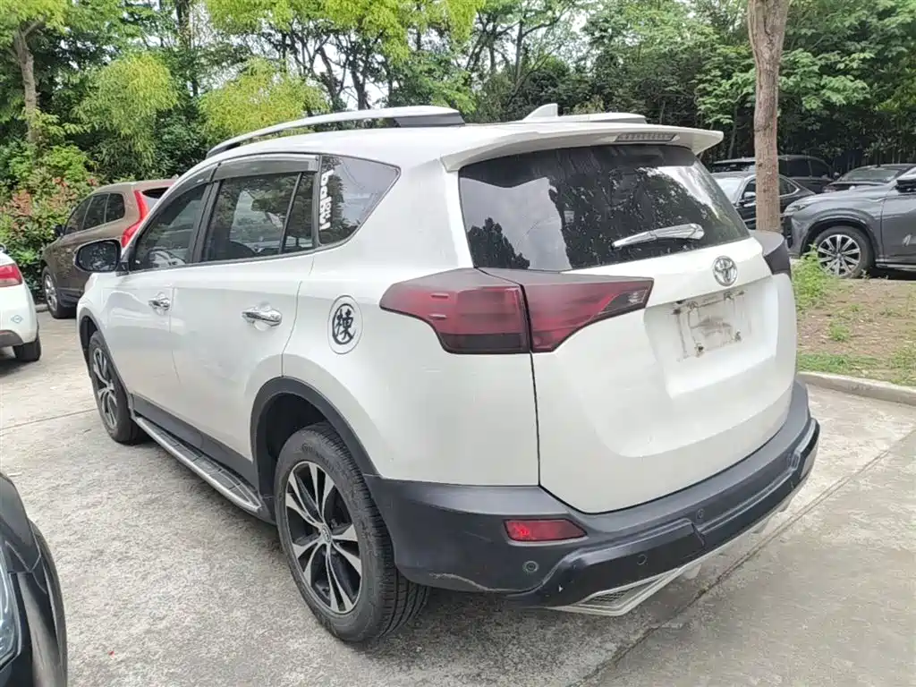 RAV4 2.5 L Auto 4 WD Elite