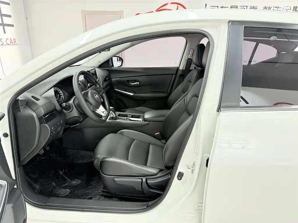 Sylphy Facelift 1.6 L XL CVT Joy