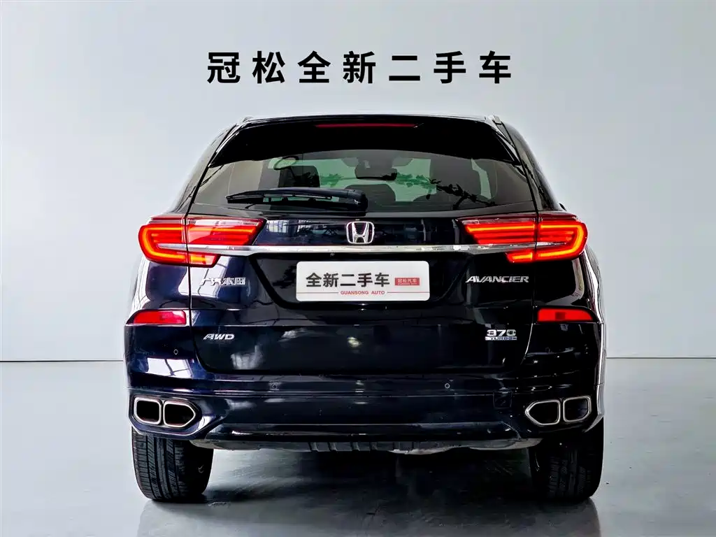 Avancier 370 TURBO 4 WD Premium
