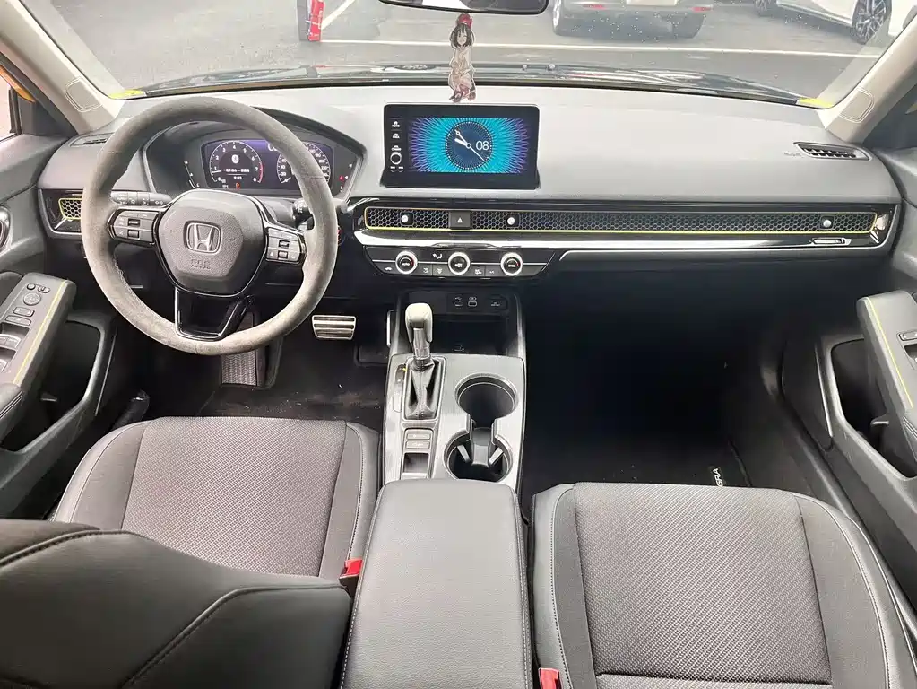 Integra 240 TURBO CVT Phantom Night · Tech