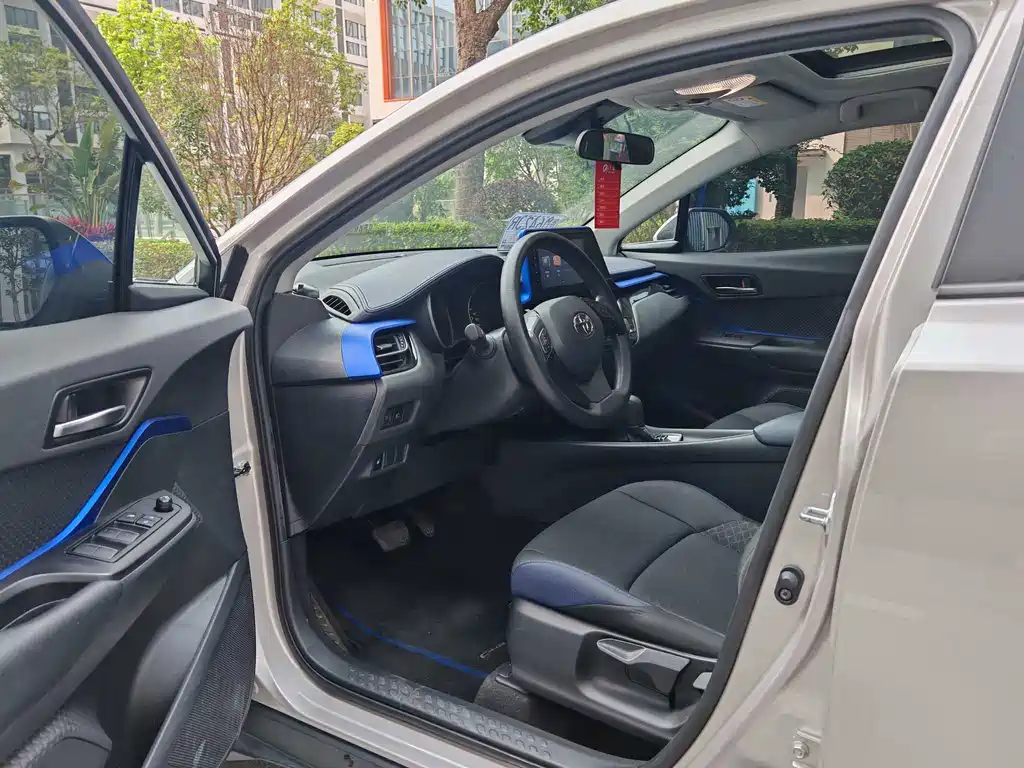 Toyota C-HR 2.0 L Comfort