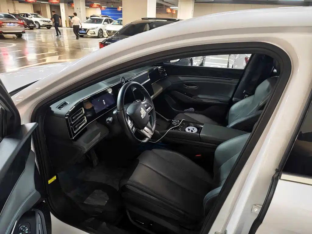 Qin L DM-i 80 KM Transcend