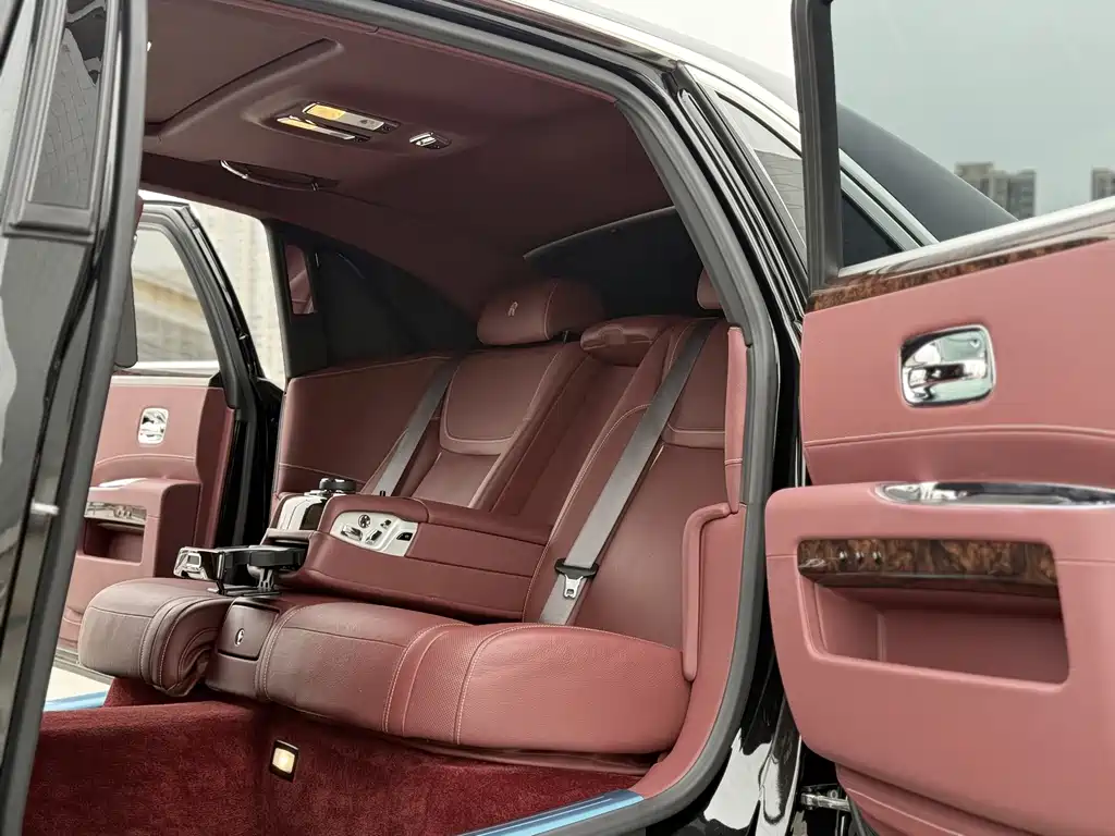 Ghost 6.6 T LWB Range