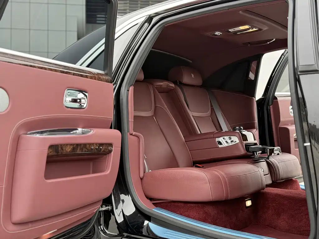 Ghost 6.6 T LWB Range