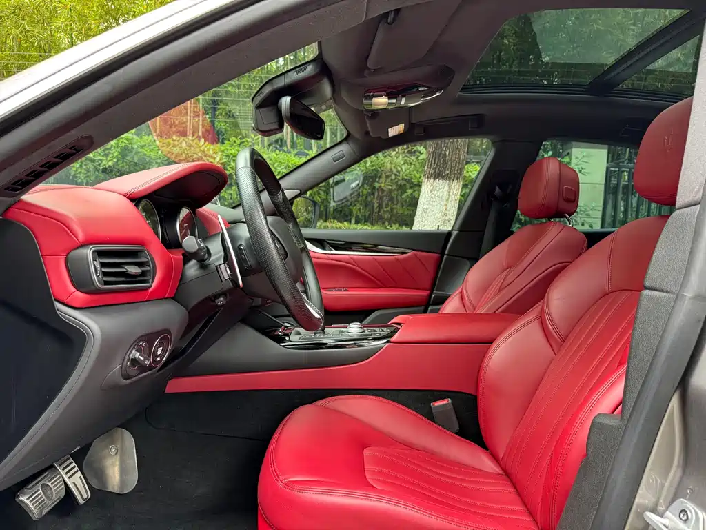 Levante 3.0 T Modena