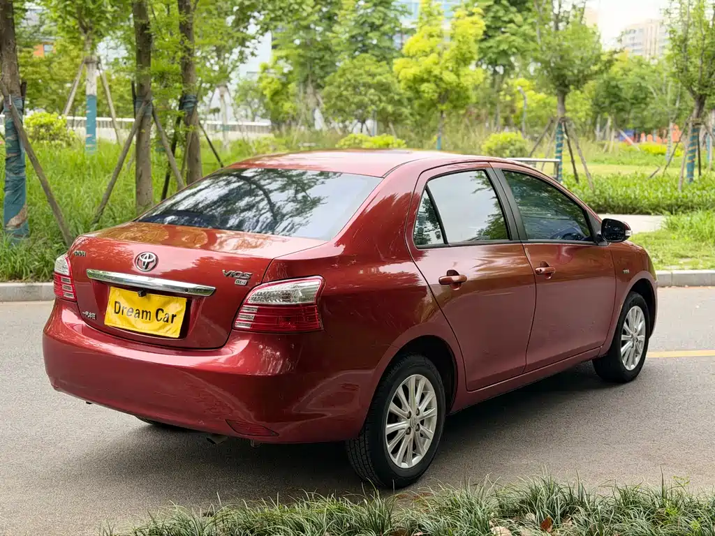Vios 1.6 L GL-i AT