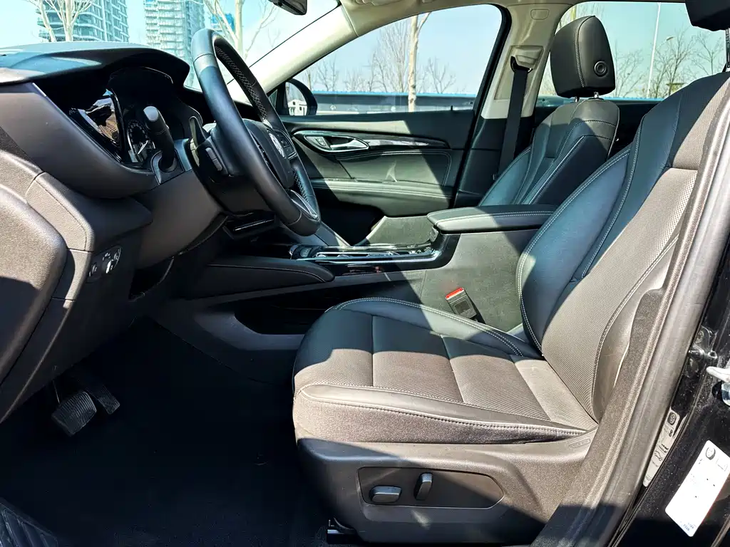 Envision Plus Envision Plus 652 T 5-seat 4 WD Luxury