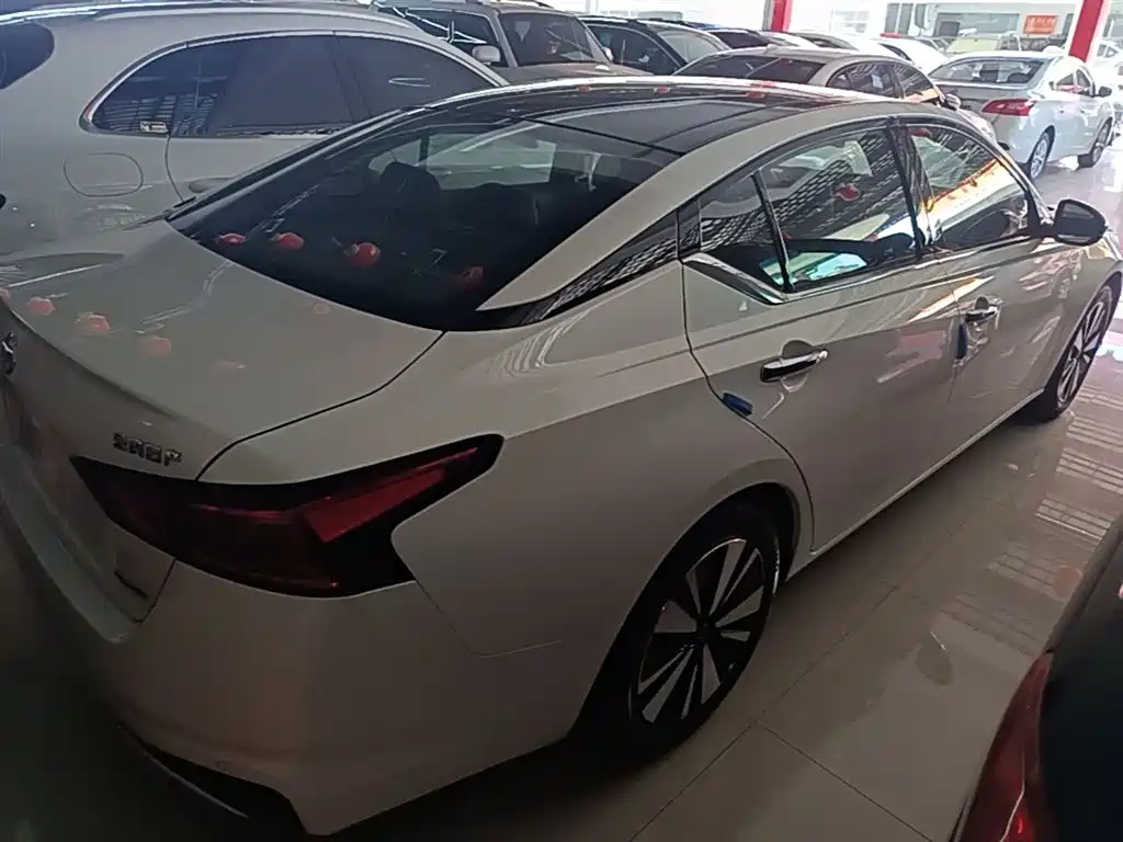 Teana 2.0 L XL Comfort