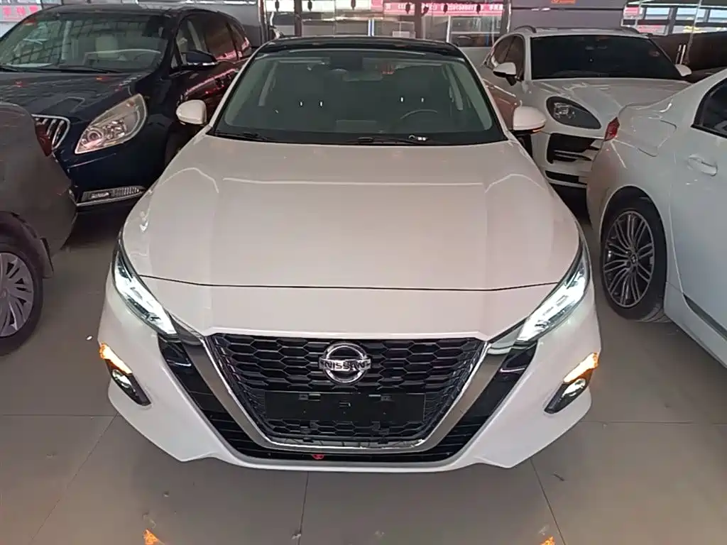 Teana 2.0 L XL Comfort