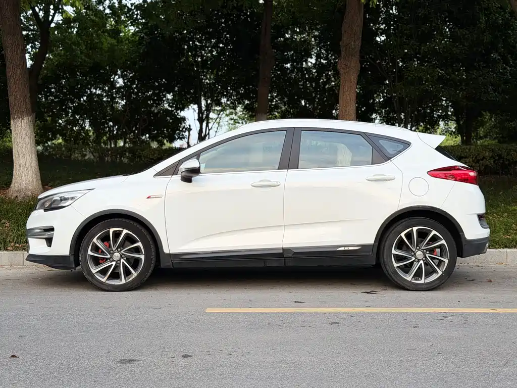 Emgrand GS Sport 1.3 T Auto Connected