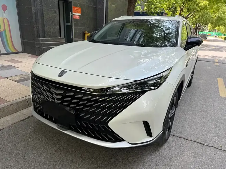 Roewe RX5 1.5 T Super Sense Elite