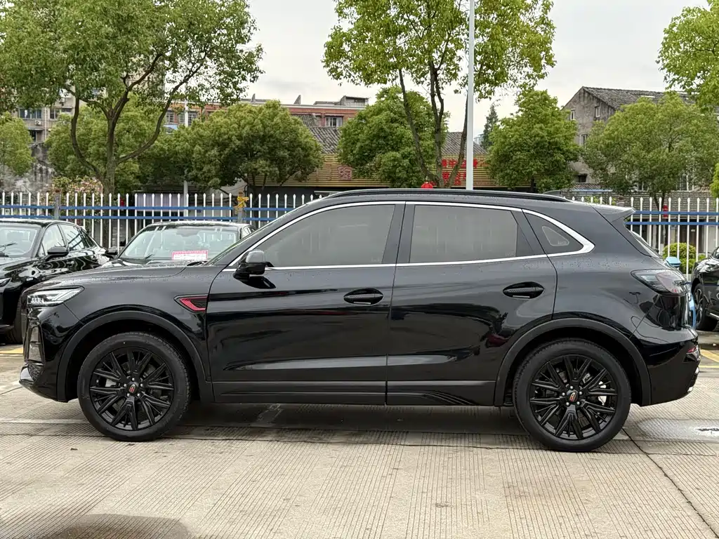 Hongqi HS5 2.0 T 2 WD Shadow