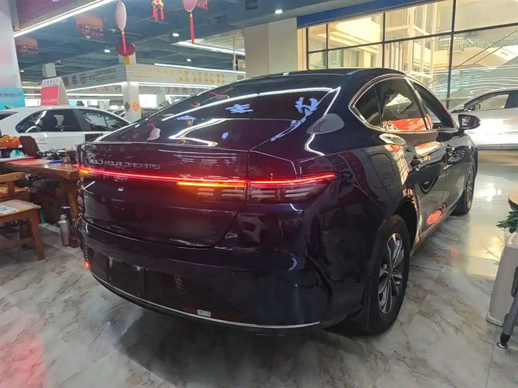 Destroyer 05 Glory DM-i 55 KM Luxury