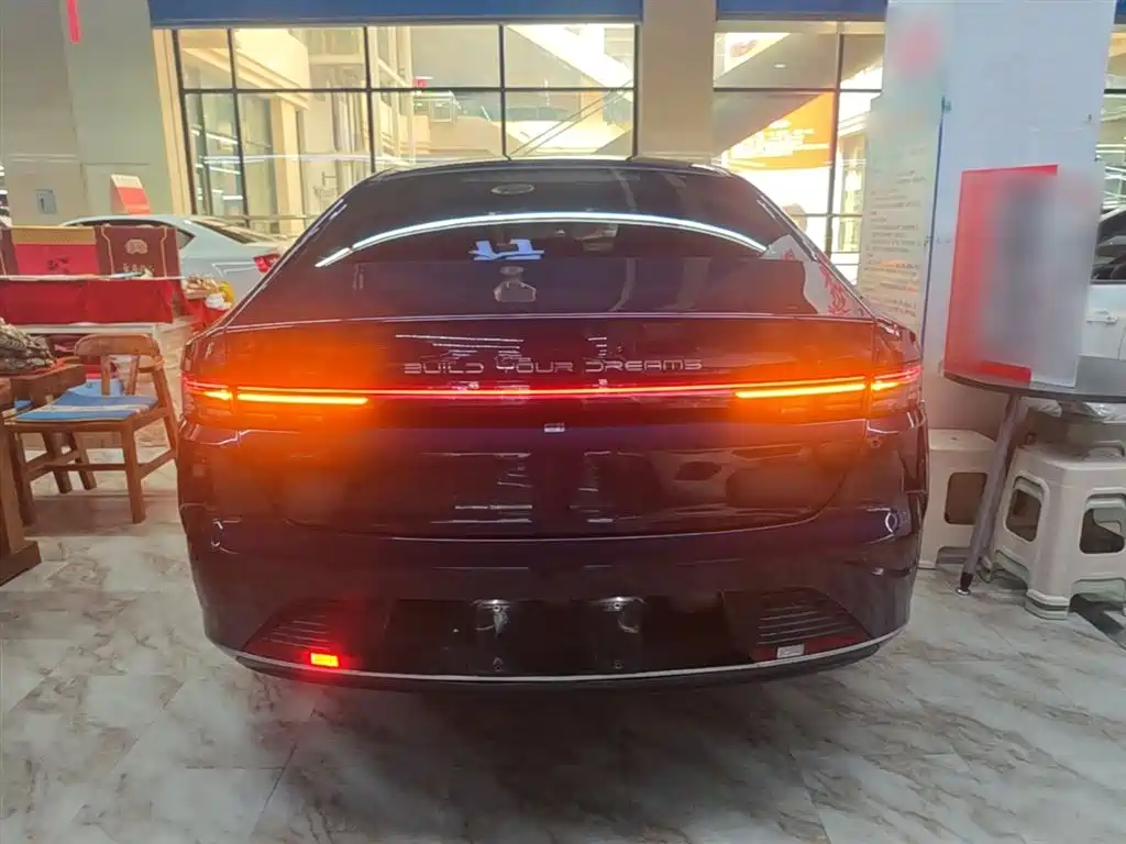 Destroyer 05 Glory DM-i 55 KM Luxury