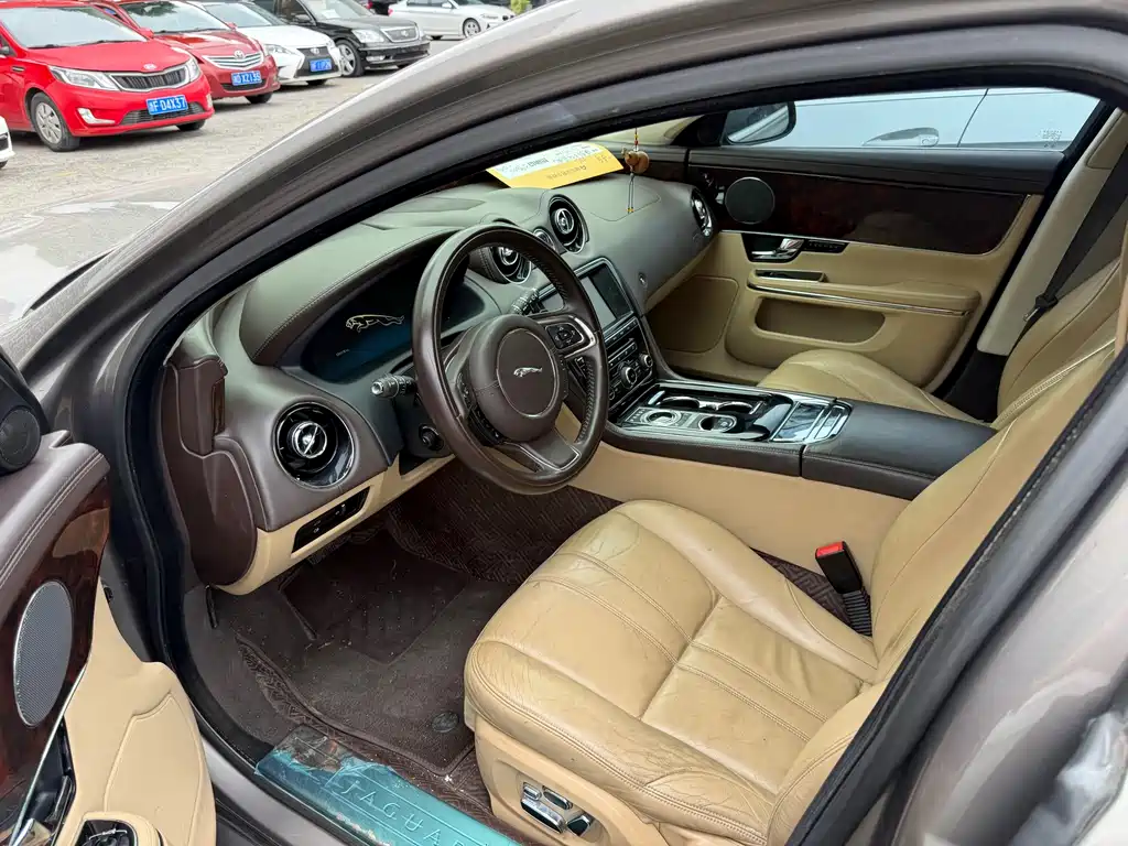 Jaguar XJ XJL 3.0 Panoramic Business
