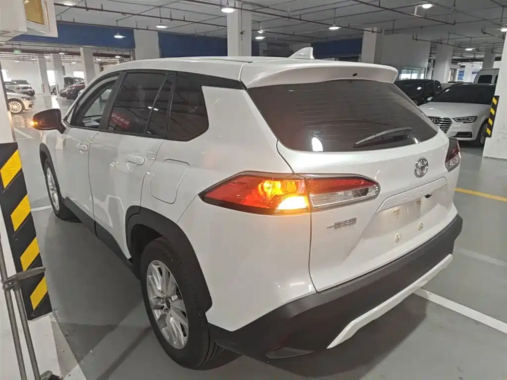 Corolla Cross 2.0 L Pioneer