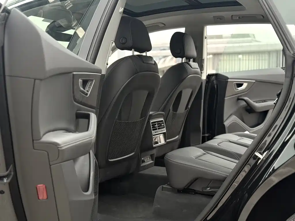 Audi Q8 55 TFSI Luxury Dynamic