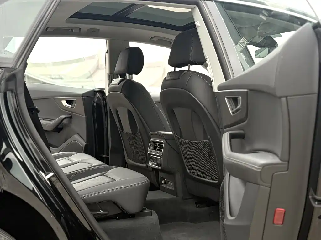 Audi Q8 55 TFSI Luxury Dynamic