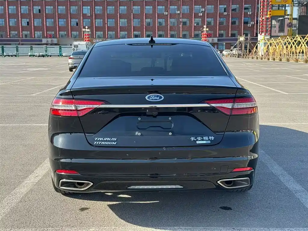 Taurus EcoBoost 245 Premium