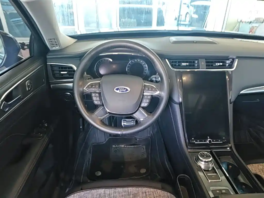 Taurus EcoBoost 245 Premium