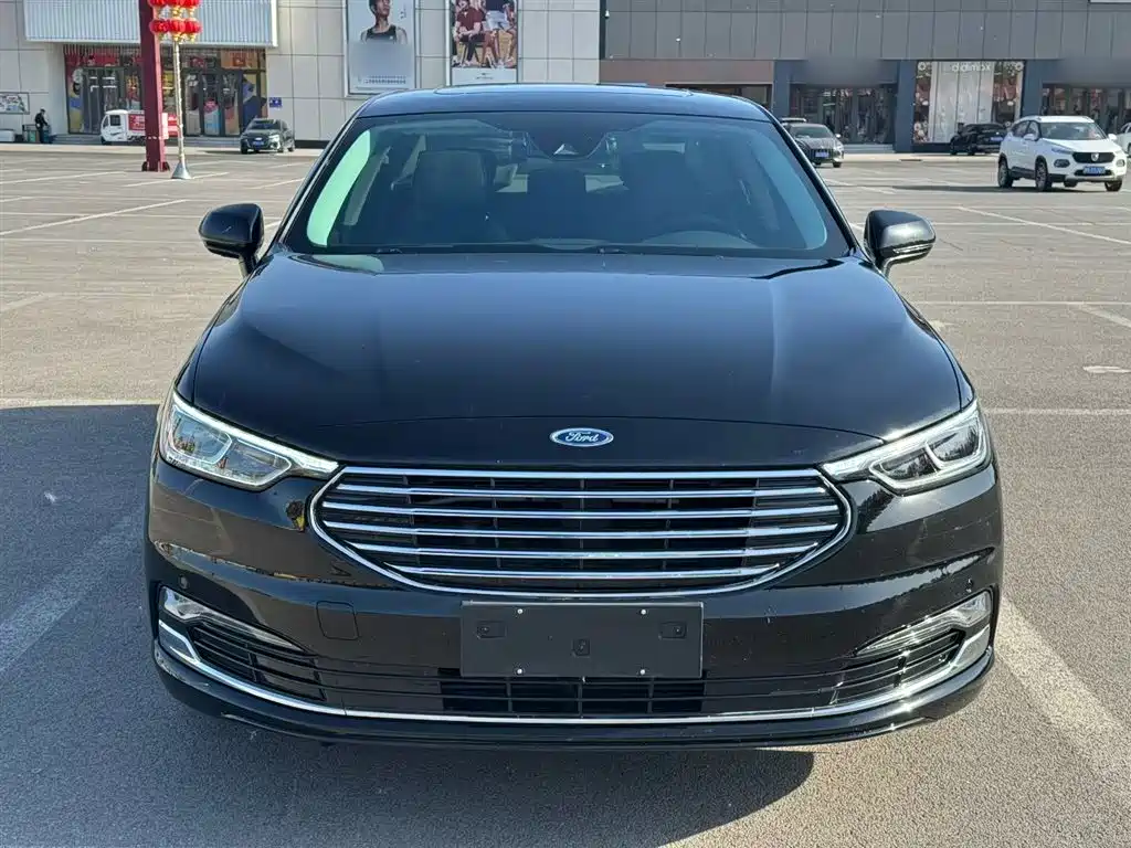 Taurus EcoBoost 245 Premium