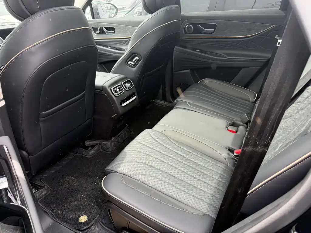 Tiggo 9 2.0 T DCT 2 WD Luxury 5-seat