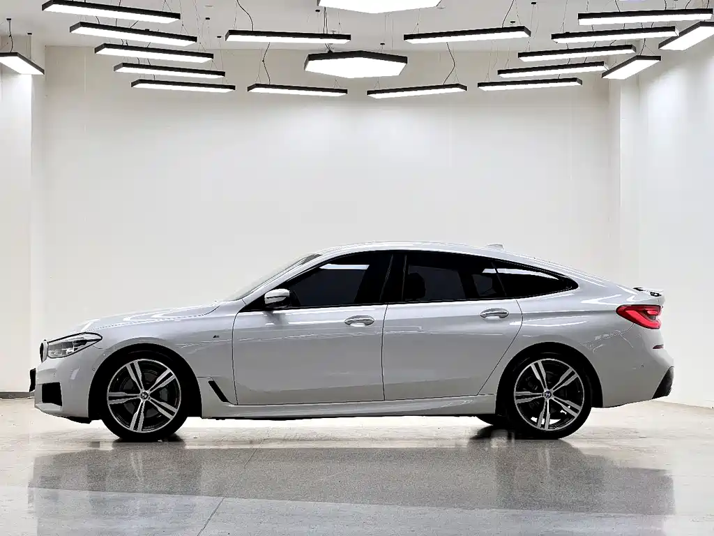 BMW 6 Series GT 630 i M Sport Package