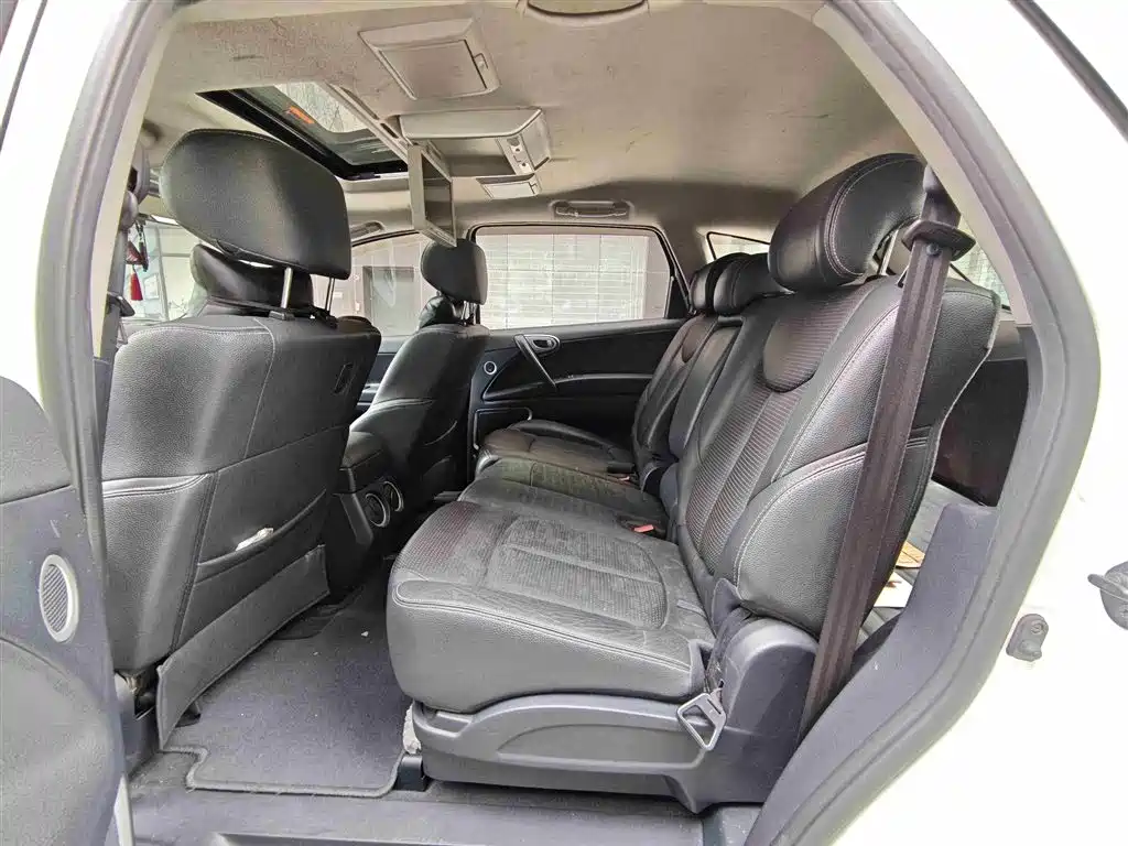 Luxgen 7 SUV 大7 SUV 2012款 锋芒限量版 2.2 T 两驱智慧型