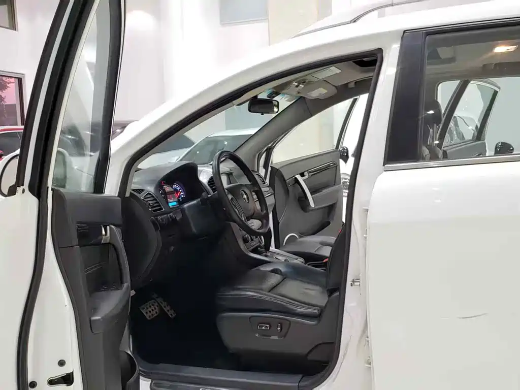 Captiva 2.4 L 2 WD City 7-seat