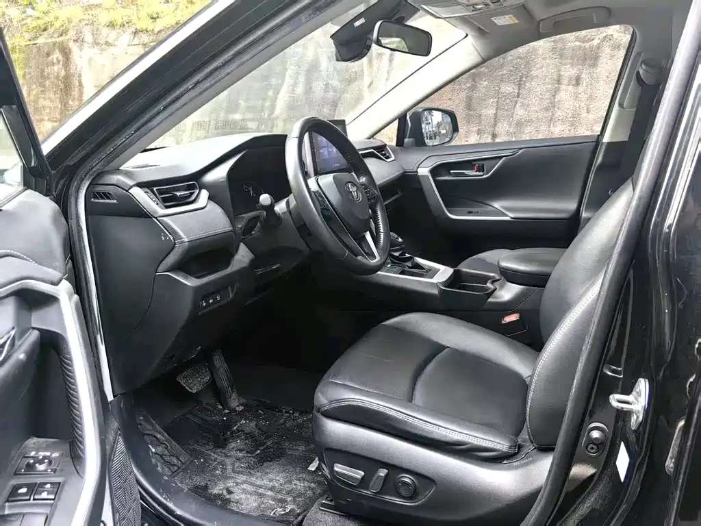 RAV4 2.0 L CVT 2 WD Style Plus