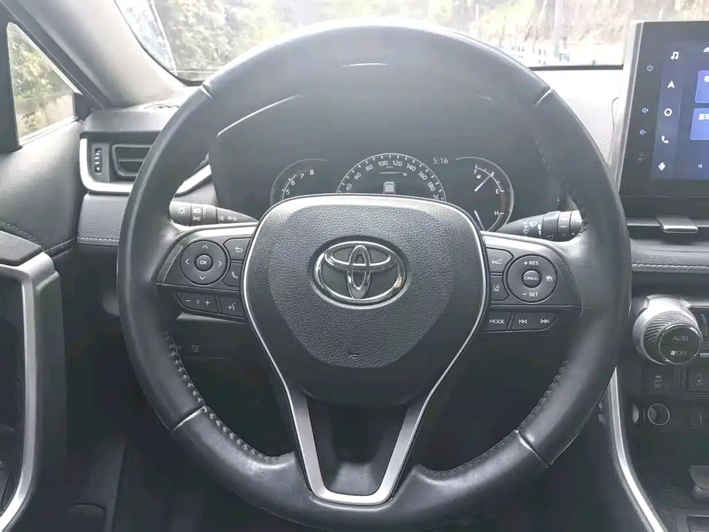 RAV4 2.0 L CVT 2 WD Style Plus