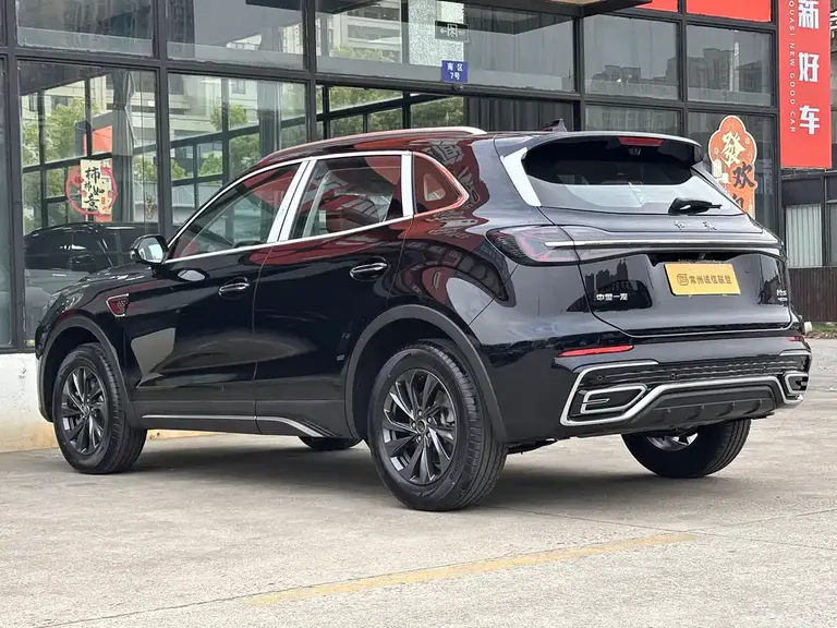 Hongqi HS5 2.0 T 2 WD Flagship Enjoyment Pro