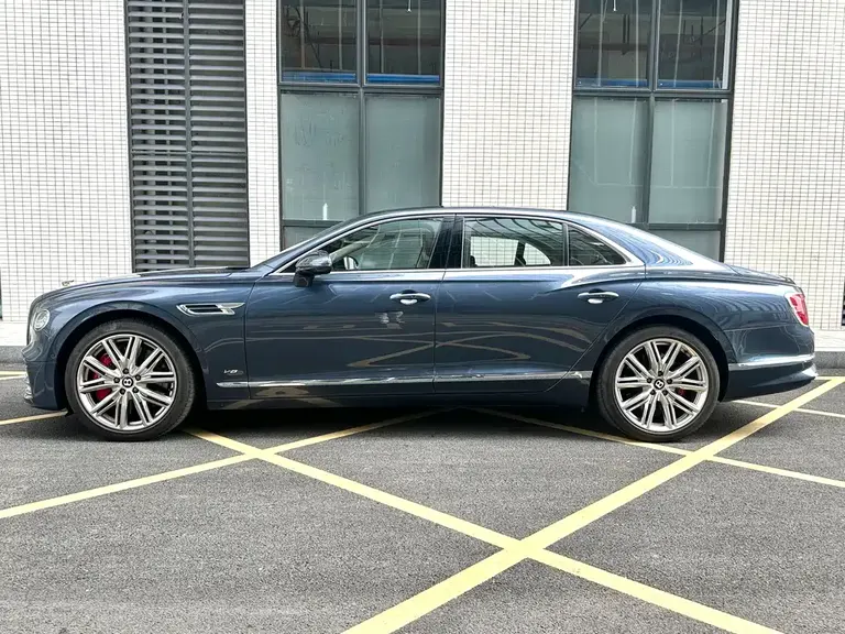 Bentley Flying Spur 4.0 T V8 Standard