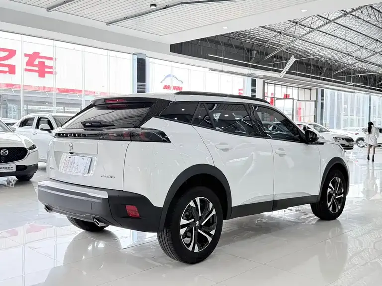 Peugeot 2008 2022 230 THP THE ONE
