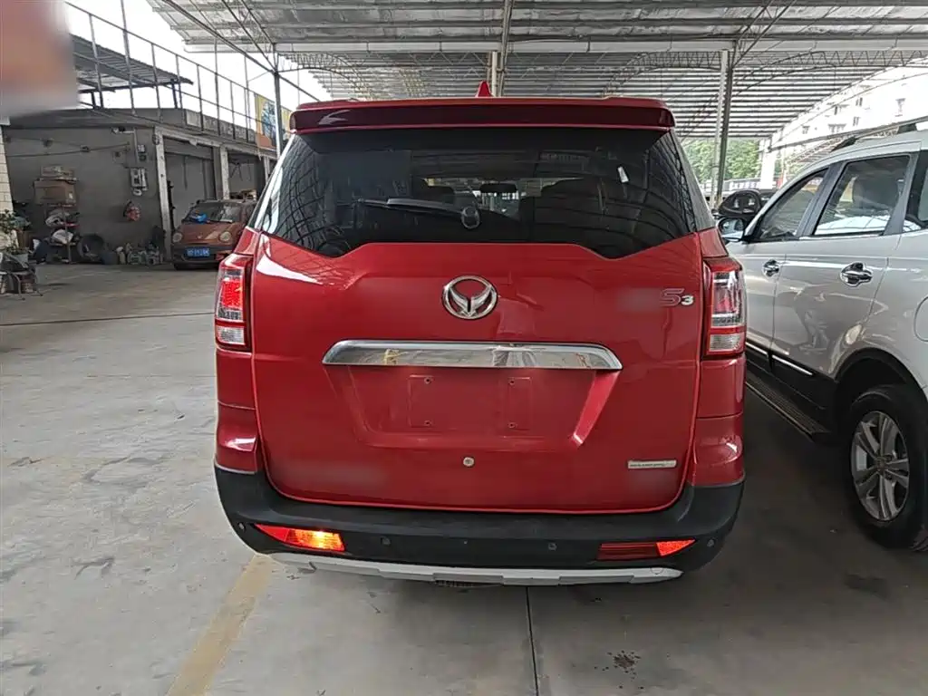 BAIC Huansu S3 北汽幻速S3 2015款 1.5 L 舒适型 国V
