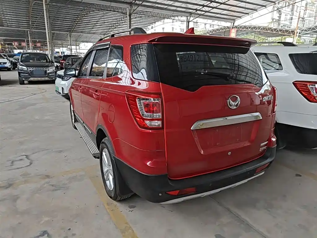 BAIC Huansu S3 北汽幻速S3 2015款 1.5 L 舒适型 国V